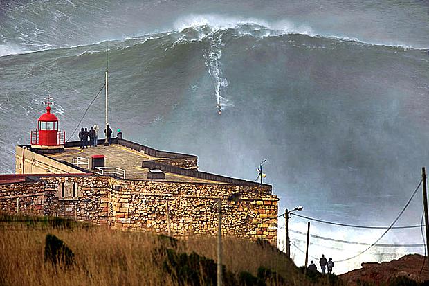 Onda Nazaré.jpg